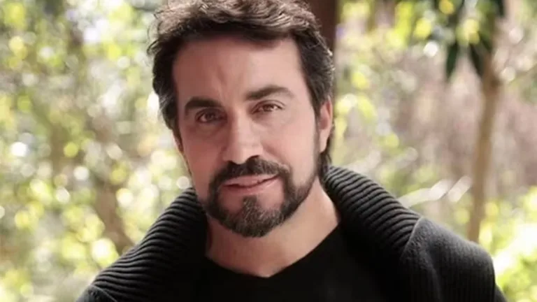 Padre Fábio de Melo brinca com “torcida divina” e dá conselhos aos torcedores do Vasco: “Se acostumar com o choro”