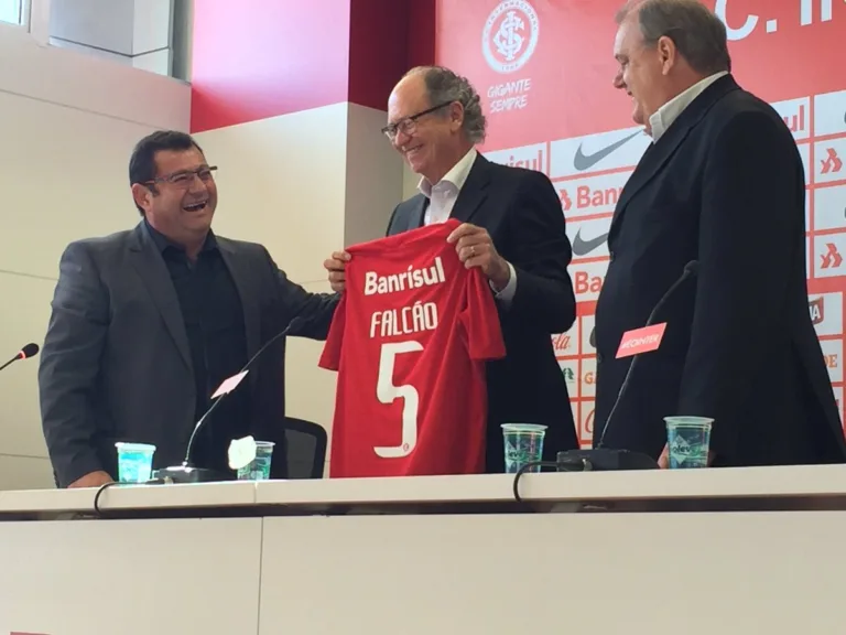 Veja as 10 melhores frases de Falcão em sua volta ao Internacional