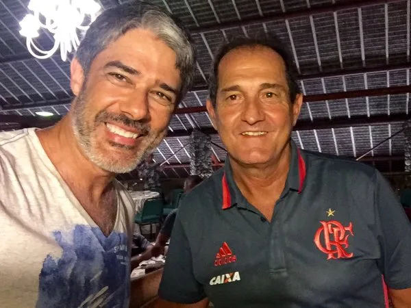 Veja cinco jornalistas que já revelaram o seu time do coração publicamente