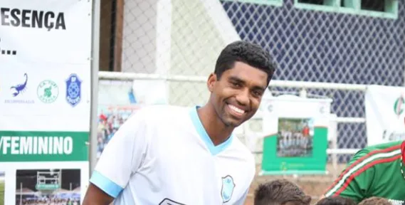 Grato ao Grêmio, Bruno relembra rótulo de novo Ronaldinho: “Atrapalhou”