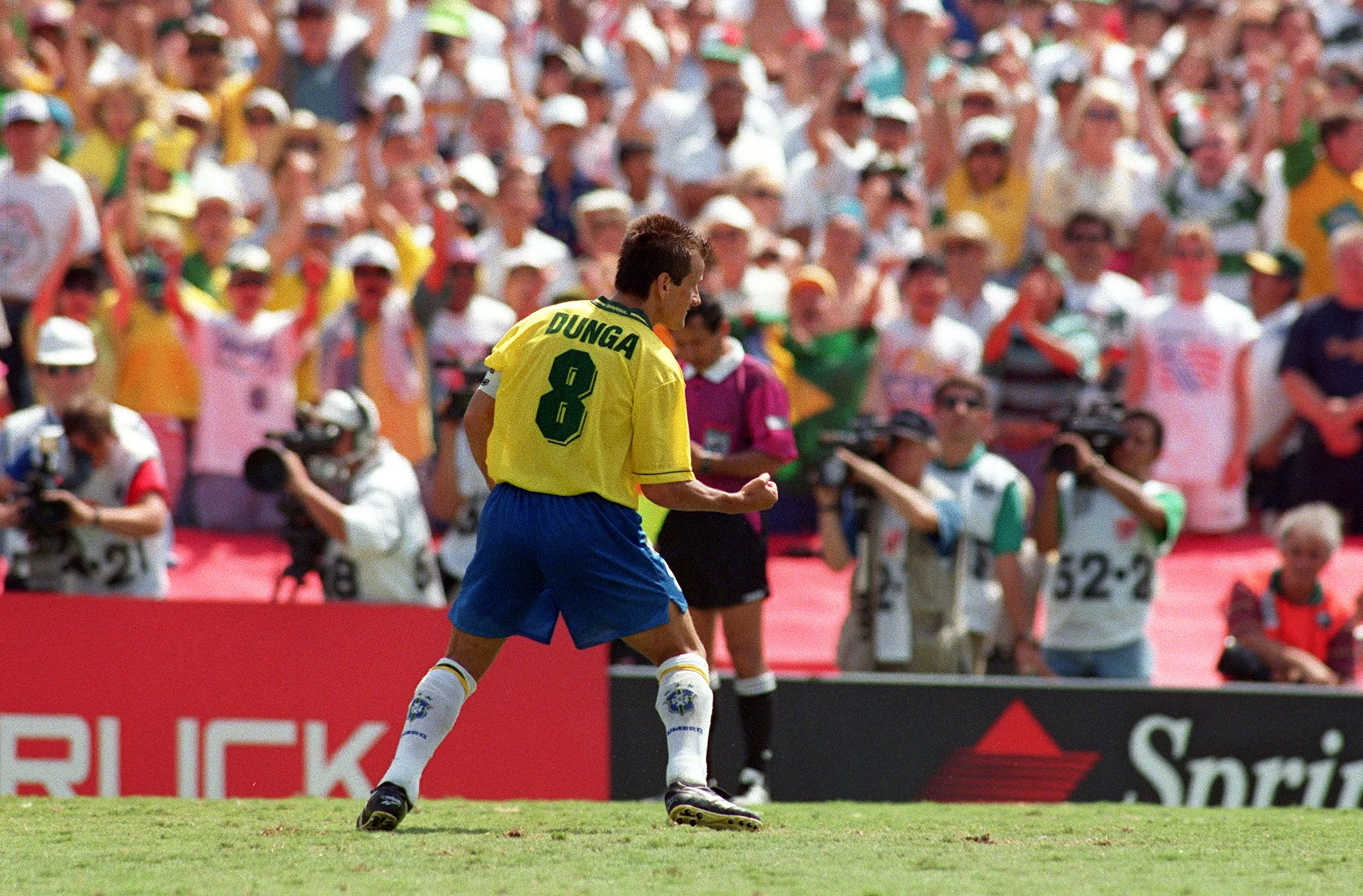 Saiba os verdadeiros nomes de 13 jogadores brasileiros