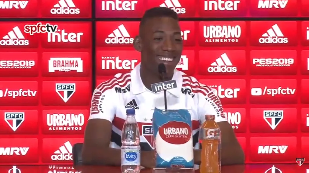 Novo lateral do São Paulo revela por que não quer ser chamado de Pelé