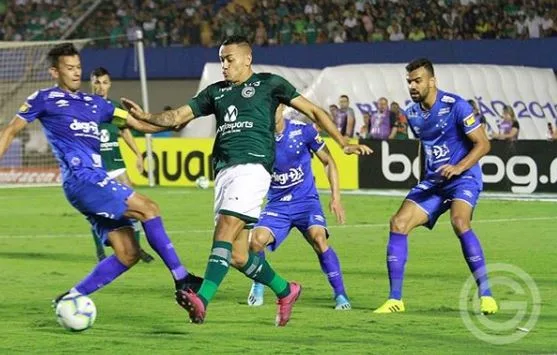 Papagaio avalia estreia como atacante titular no Goiás Papagaio avalia estreia como atacante titular no Goiás