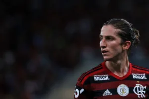 Filipe Luís revela “choque” com final da Libertadores e diz: “Nunca vou esquecer este momento”