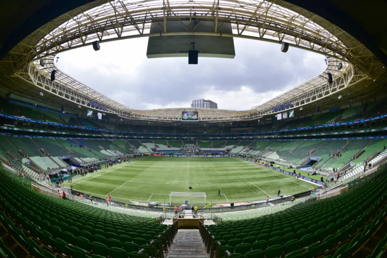 Mauro Beting conta a nova vida no Allianz Parque