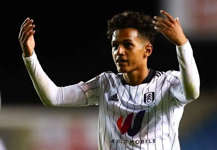 Liverpool não regulariza Fabio Carvalho e perde contratação