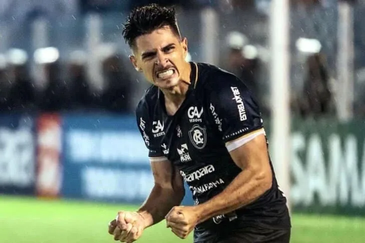 Após deixar o Clube do Remo, Leonan negocia volta para ex-clube
