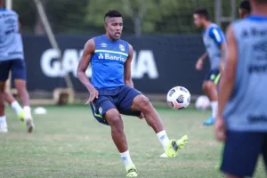 Ex-Botafogo, Grêmio e São Paulo, Bruno Cortez entra na mira de clube paraguaio
