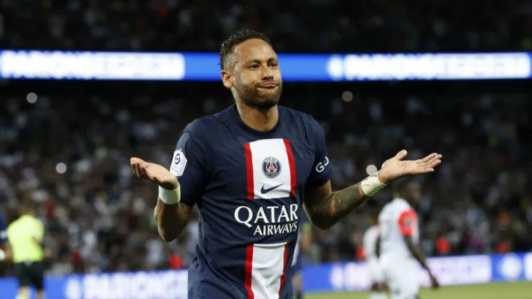 Sem Neymar, PSG divulga relacionados contra o Lens