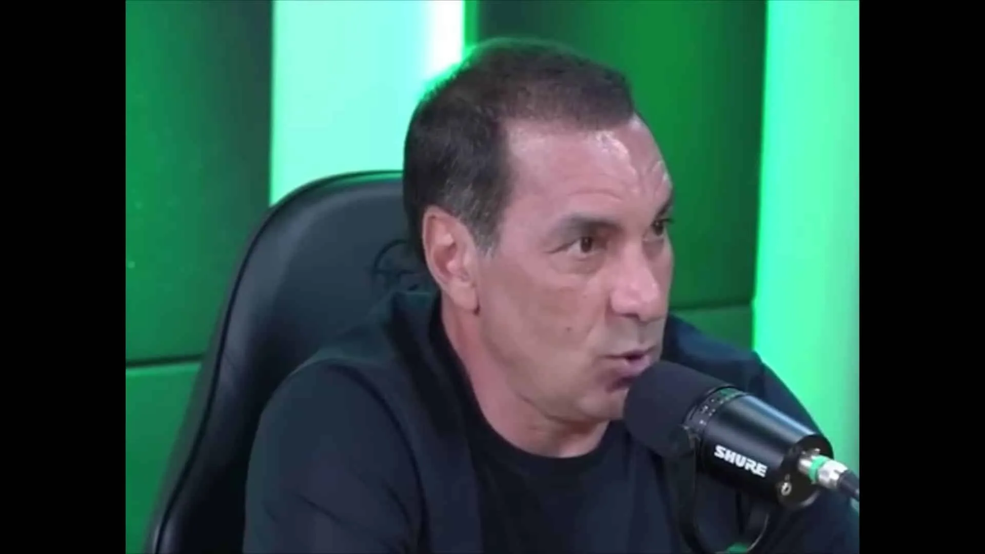 Edmundo “recusa” nomes da Europa e indica técnico ideal para o Brasil: “Vai trazer a alegria de volta”
