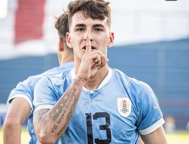 Botafogo fecha a contratação de filho de Loco Abreu para o time sub-20