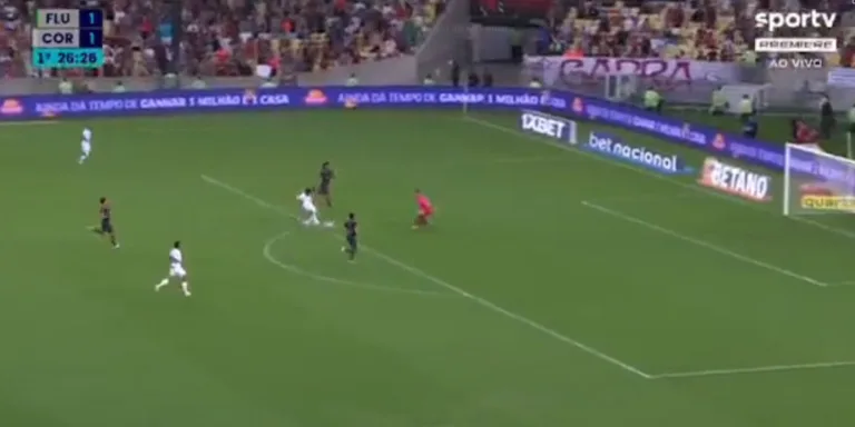 Com direito a golaço, Corinthians e Fluminense anotam quatro no primeiro tempo; assista