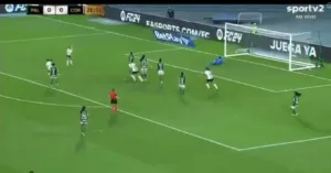 Em dérbi movimentado, Corintians supera defesa do Palmeiras para abrir o placar; veja