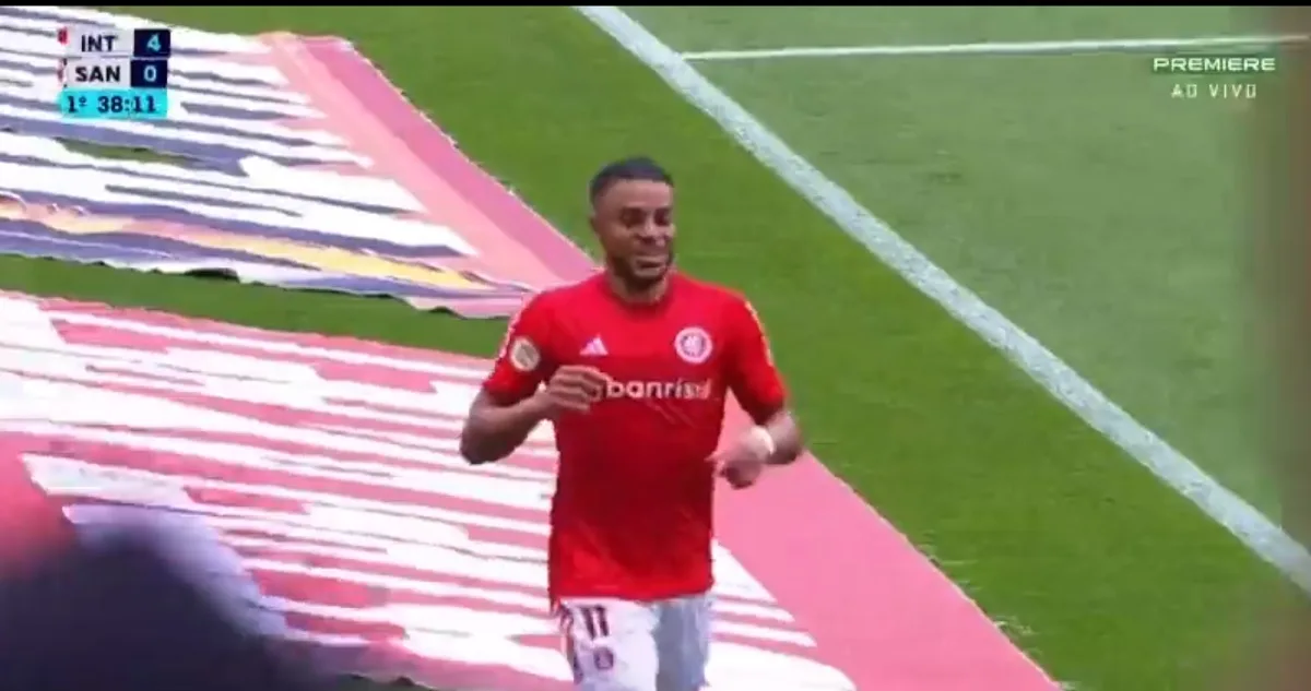 Motivado, Internacional mantém força ofensiva para decretar goleada contra o Santos; assista