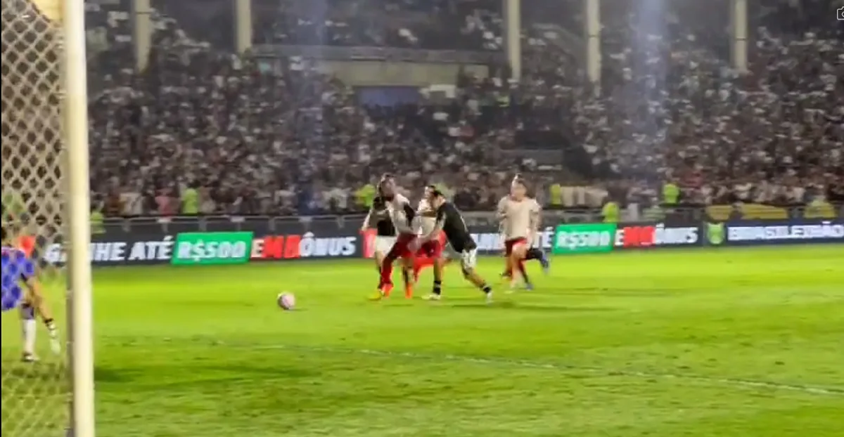 Rochet surpreende em defesa e Internacional responde com mais um gol sobre o Vasco; veja