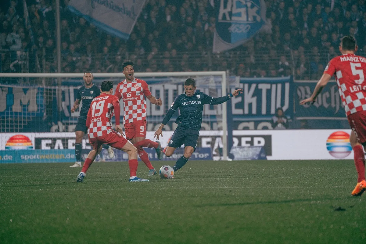 Em desvantagem, Mainz 05 busca o empate contra o Bochum na Bundesliga