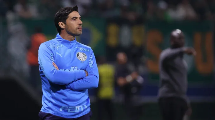 Nicola faz alerta sobre negociações do Palmeiras: “Diferença de 30 milhões”