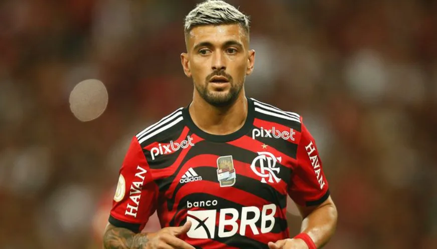 Arrascaeta é sincero sobre futuro no Flamengo e deixa aviso