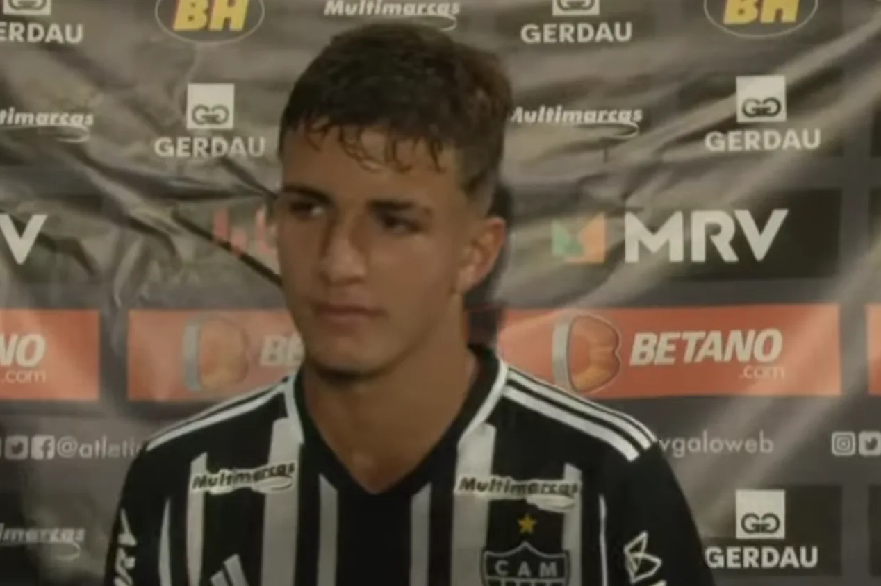 Atlético Mineiro renova com destaque de 17 anos e impõe multa milionária; veja valores