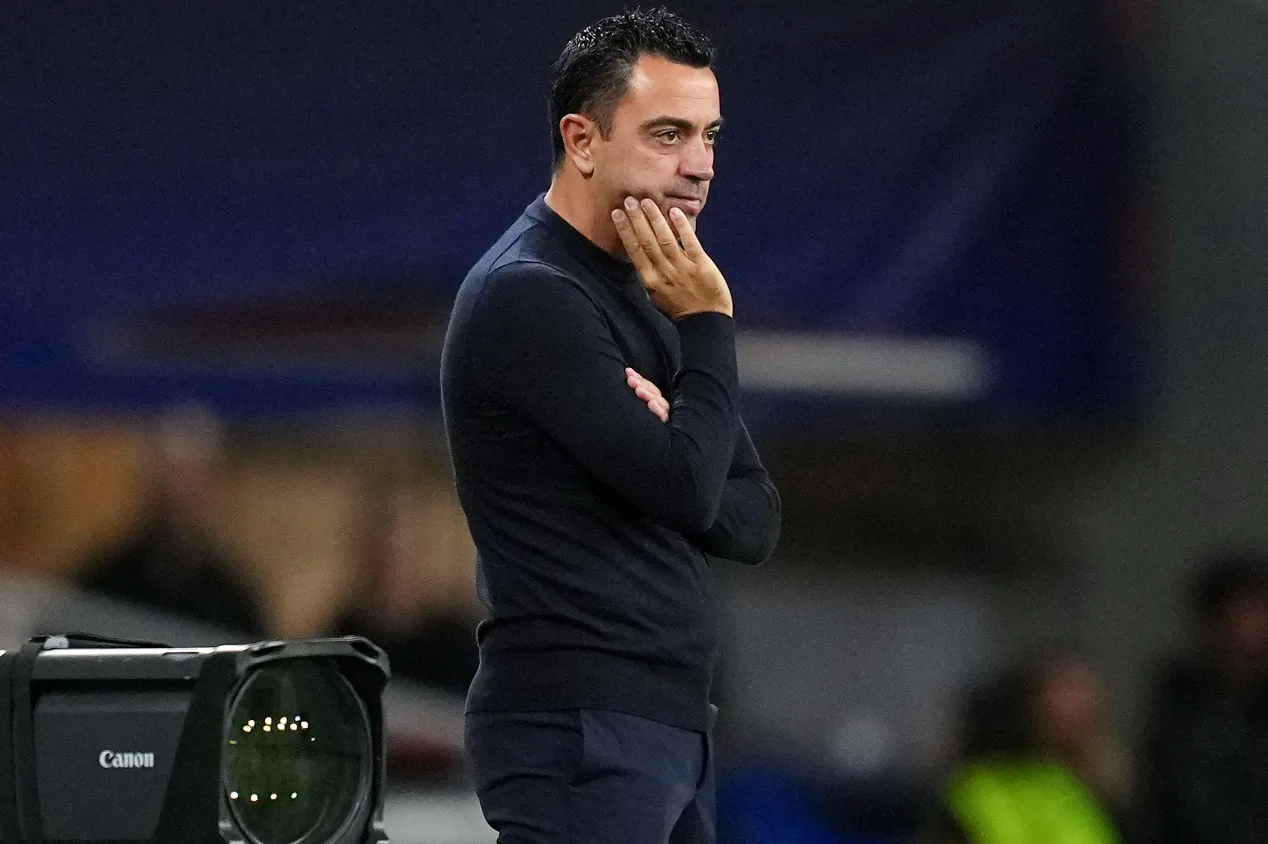 Barcelona x Real Madrid: Xavi faz mistério sobre escalação de De Jong em El Clasico