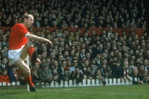 Campeão do Mundo em 1966, Bobby Charlton morre aos 86 anos