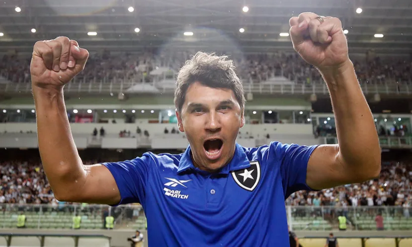 Botafogo tem mudanças contra o Athletico; veja a provável escalação