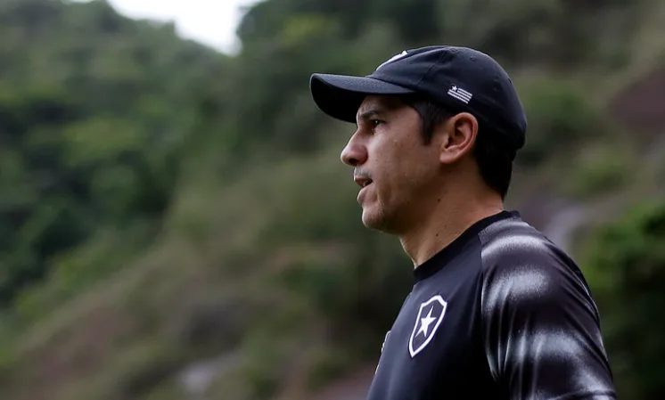 Botafogo tem mudança hoje contra o Cuiabá; veja a provável escalação