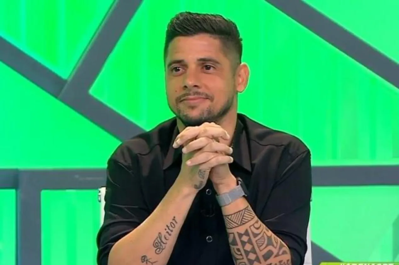 Cicinho crava quatro rebaixados do Brasileirão e surpreende: “Minha opinião”