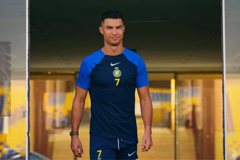 Em boa fase no Al-Nassr, Cristiano Ronaldo afirma que jogará até 2025