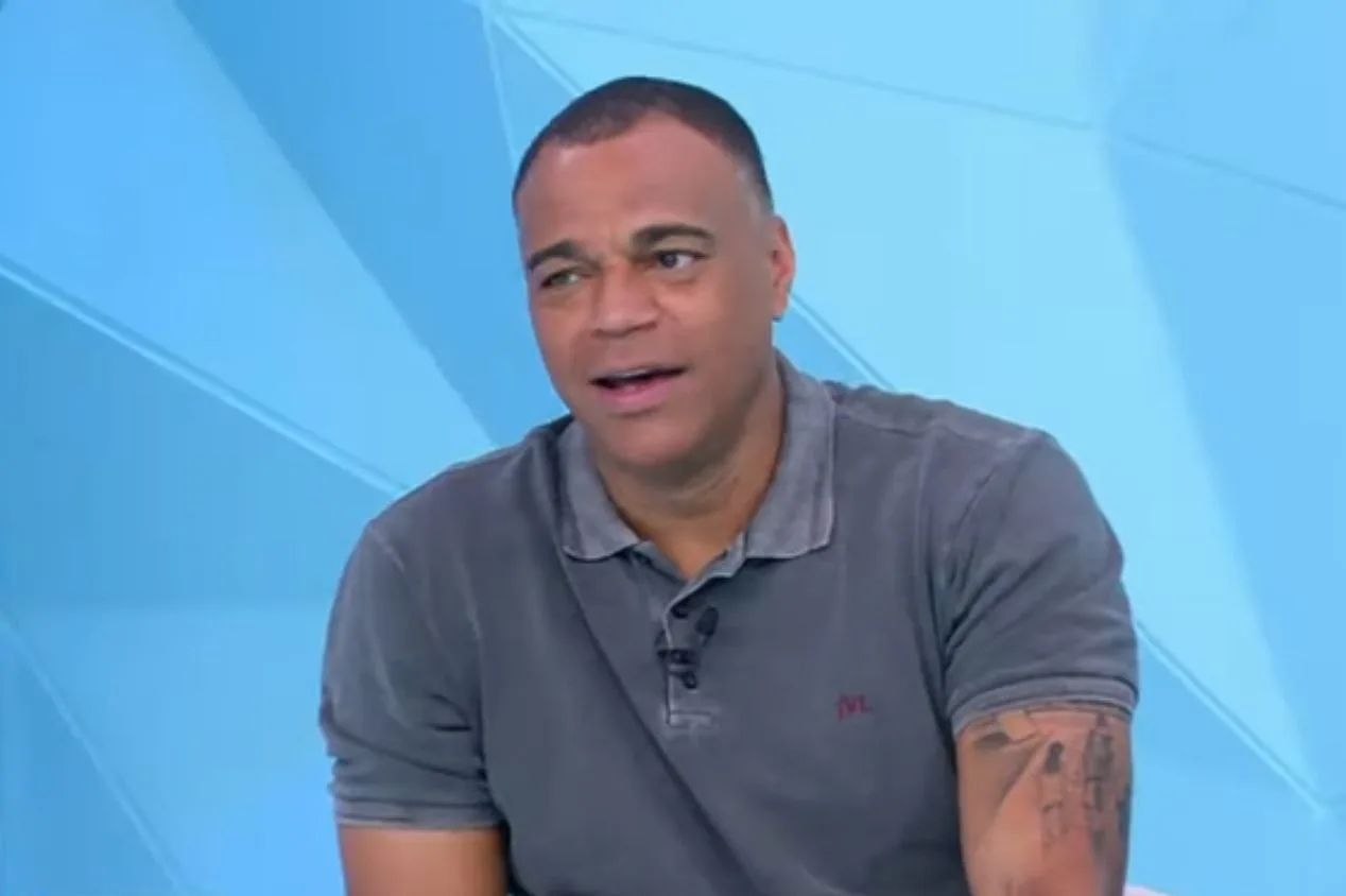 Denílson vê chance de salvação para o Santos no Brasileirão Série A