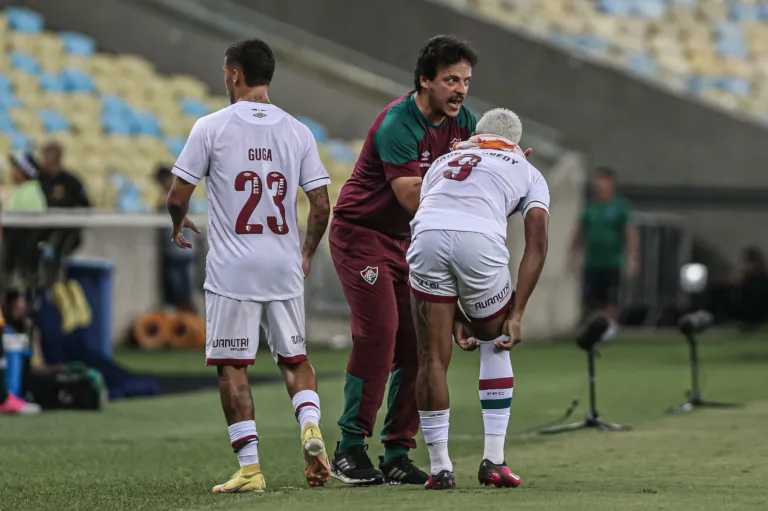 Efeito seleção? Veja números do Fluminense desde que Diniz assumiu “dupla função”