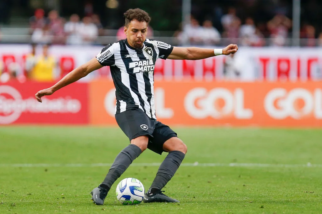 Meia do Botafogo comenta oscilações no Brasileirão: “Só o Flamengo de 2019”