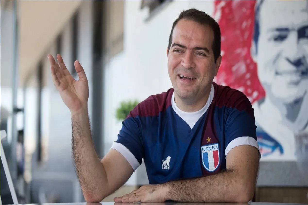 Presidente do Fortaleza explica confusão do jogo contra o Botafogo