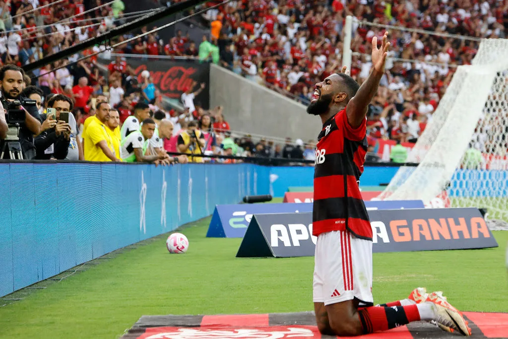 Coringa de Tite, Gerson mostra ‘mil e uma utilidades’ para melhorar o jogo do Flamengo