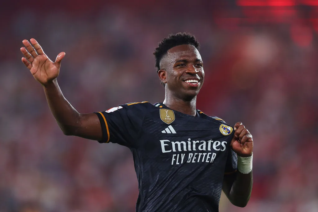 Barcelona x Real Madrid: jornalista filma ato racista contra Vinícius Júnior; veja