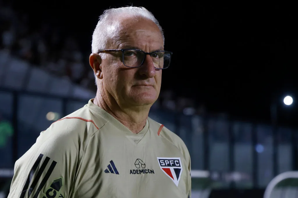 Casagrande vê problema psicológico para Dorival resolver no São Paulo