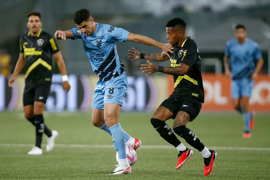 Kfouri detona continuação de Botafogo x Athletico: “Melancólico”