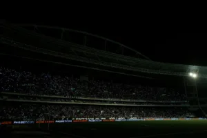Botafogo pode ser responsabilizado por queda de energia no Nilton Santos; entenda
