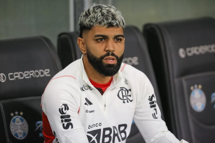 Mauro Cezar fica indignado com possível renovação de Gabigol no Flamengo Mauro Cezar fica indignado com possível renovação de Gabigol no Flamengo