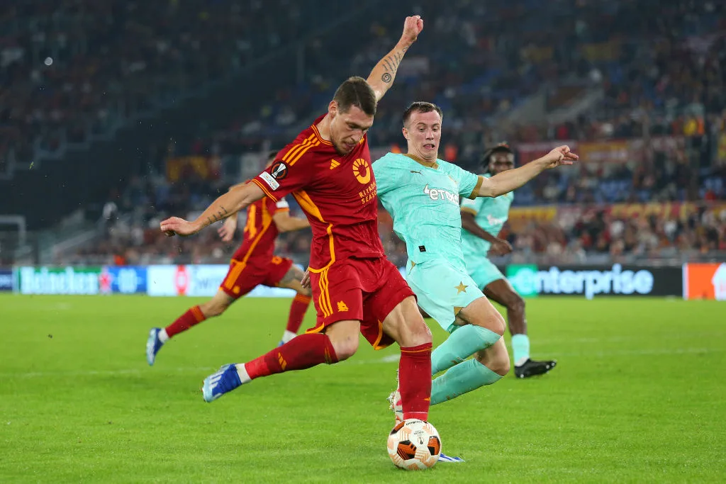 Sem dificuldades, Roma bate o Slavia Praha pela Liga Europa