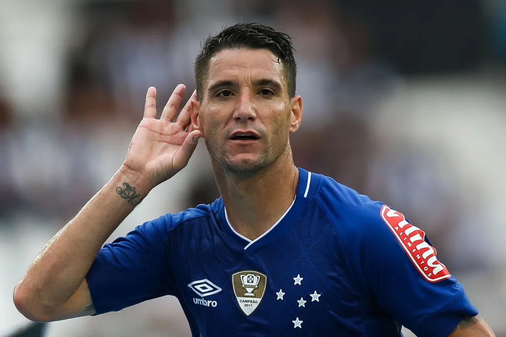 Ex-Cruzeiro e Fluminense, Thiago Neves anuncia aposentadoria