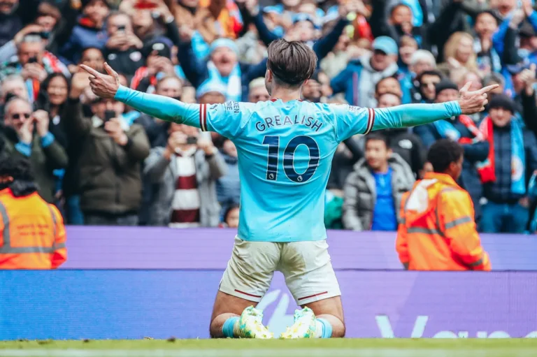 Guardiola abre o jogo sobre o momento de Jack Grealish no Manchester City