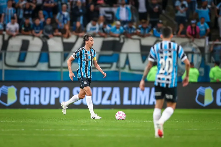 Grêmio vence América-MG em partida de muita emoção e gols