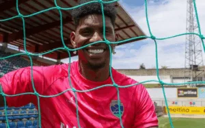 Flamengo pode lucrar quantia milionária com Hugo Souza; veja o valor