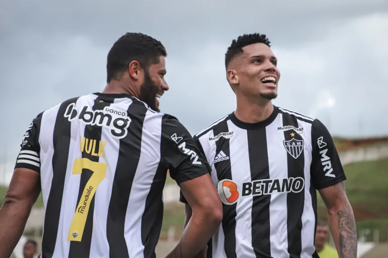 Atlético-MG vence no Allianz Parque e amplia a crise do Palmeiras