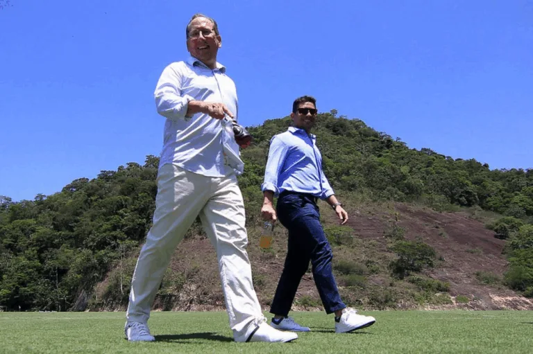 Botafogo: John Textor diz que adiamento de jogo contra o Fortaleza é “constrangedor”