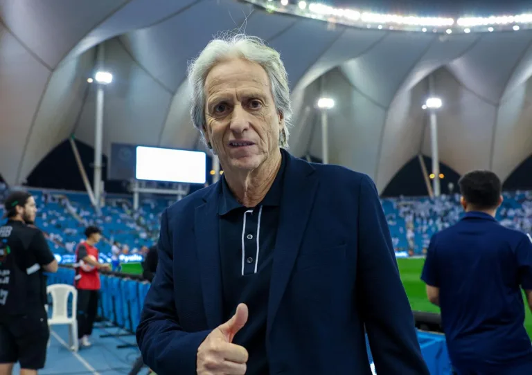 Jorge Jesus ‘cutuca’ rivais do Al Hilal em vitória no Campeonato Saudita