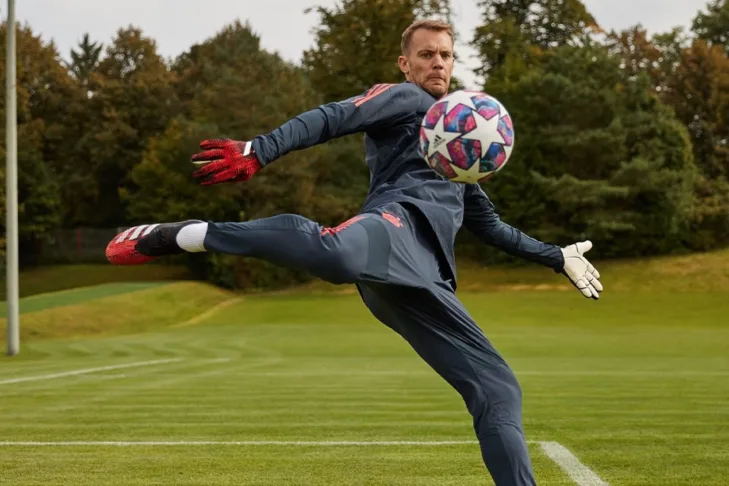Manuel Neuer retorna ao Bayern de Munique antes de jogo da Bundesliga Manuel Neuer retorna ao Bayern de Munique antes de jogo da Bundesliga