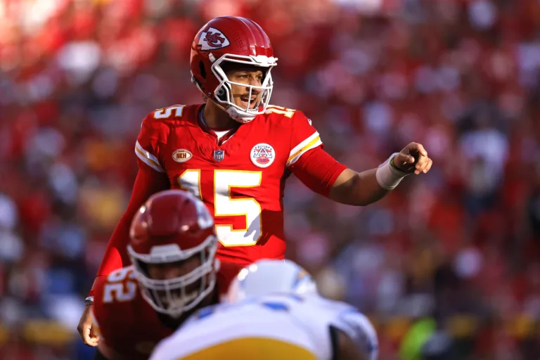 Patrick Mahomes segue fazendo história entre quarterbacks e outros feitos importantes da semana 7 da NFL