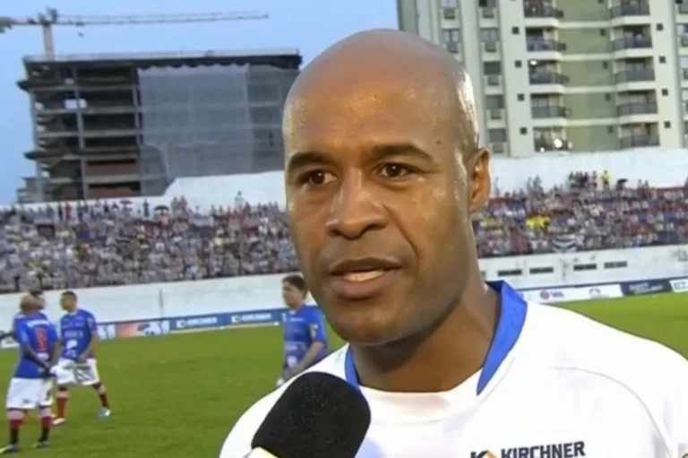 Marcos Assunção se coloca acima de craque do Flamengo: “Fazia mais gols”